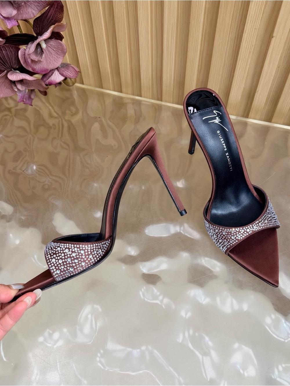 Giuseppe Zanotti Brown Pointed Crystal-Embellished Mules - Picture 10 of 10